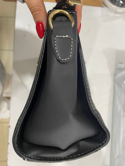 Dollcini Outlet Női Kézitáska – Elegáns, Cicás Fogantyúval, Szépséghibás termék